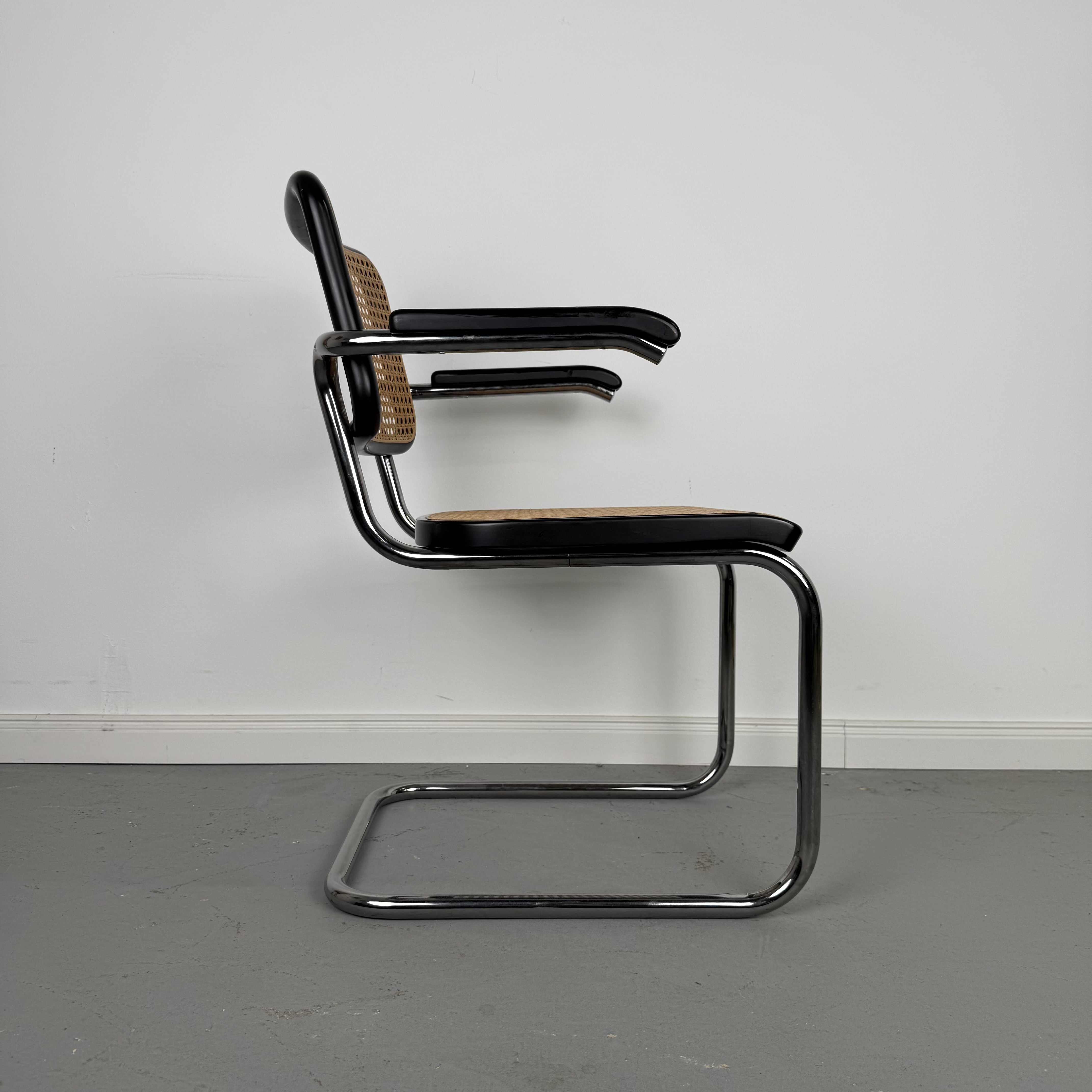Freischwinger  S64 V von Marcel Breuer für Thonet
