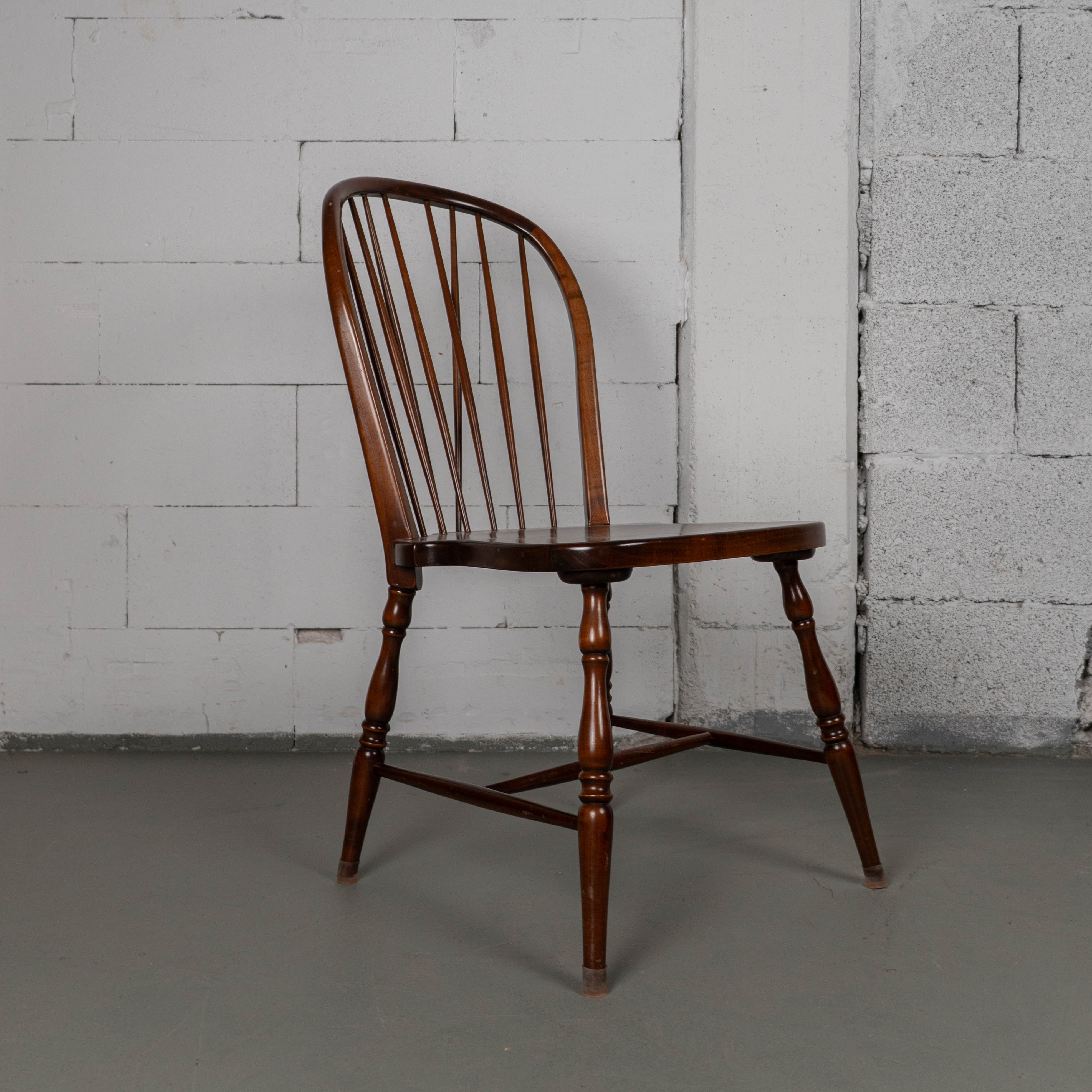 Vintage Windsor Esszimmerstuhl aus Massivholz