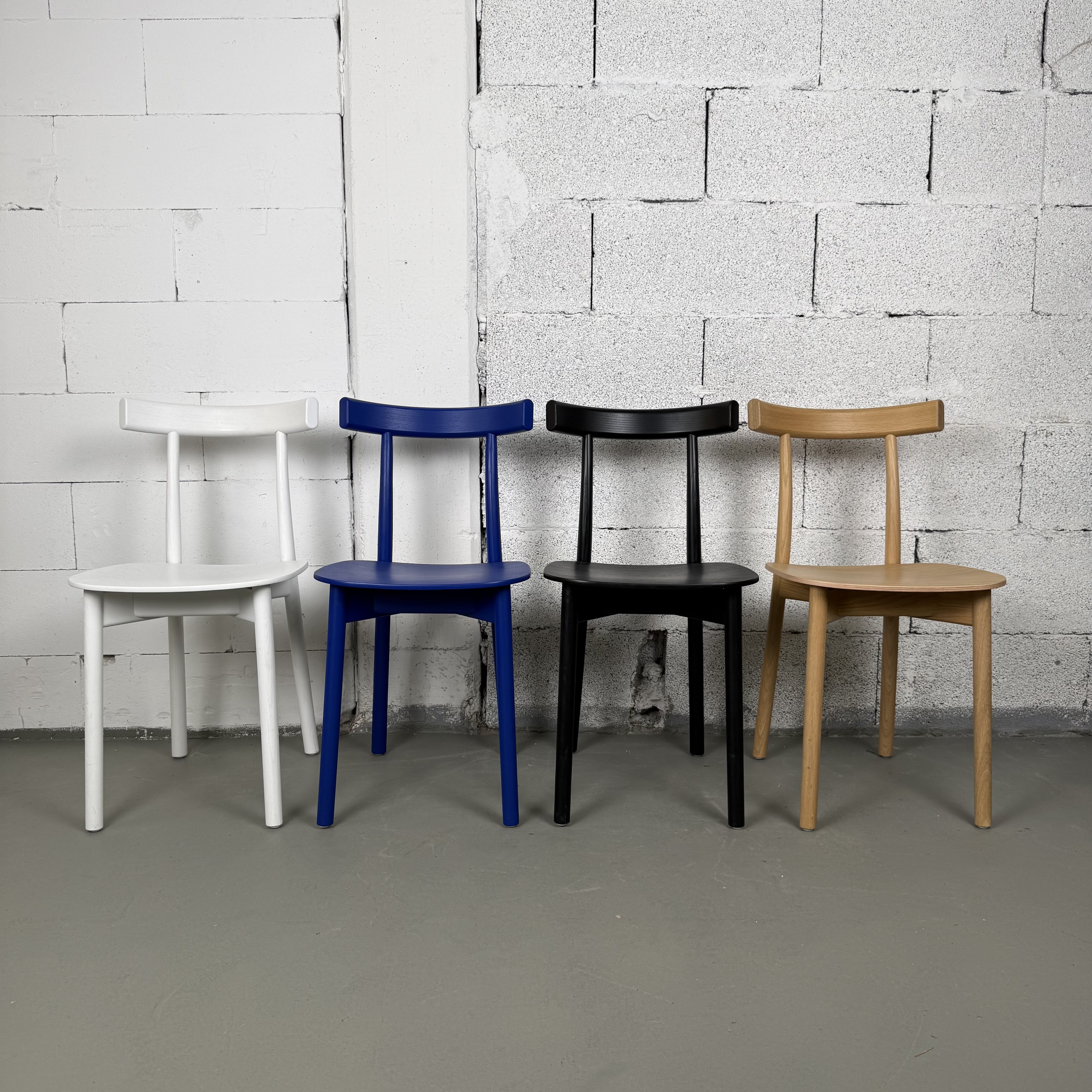 Nine Stuhl Skinny in Schwarz