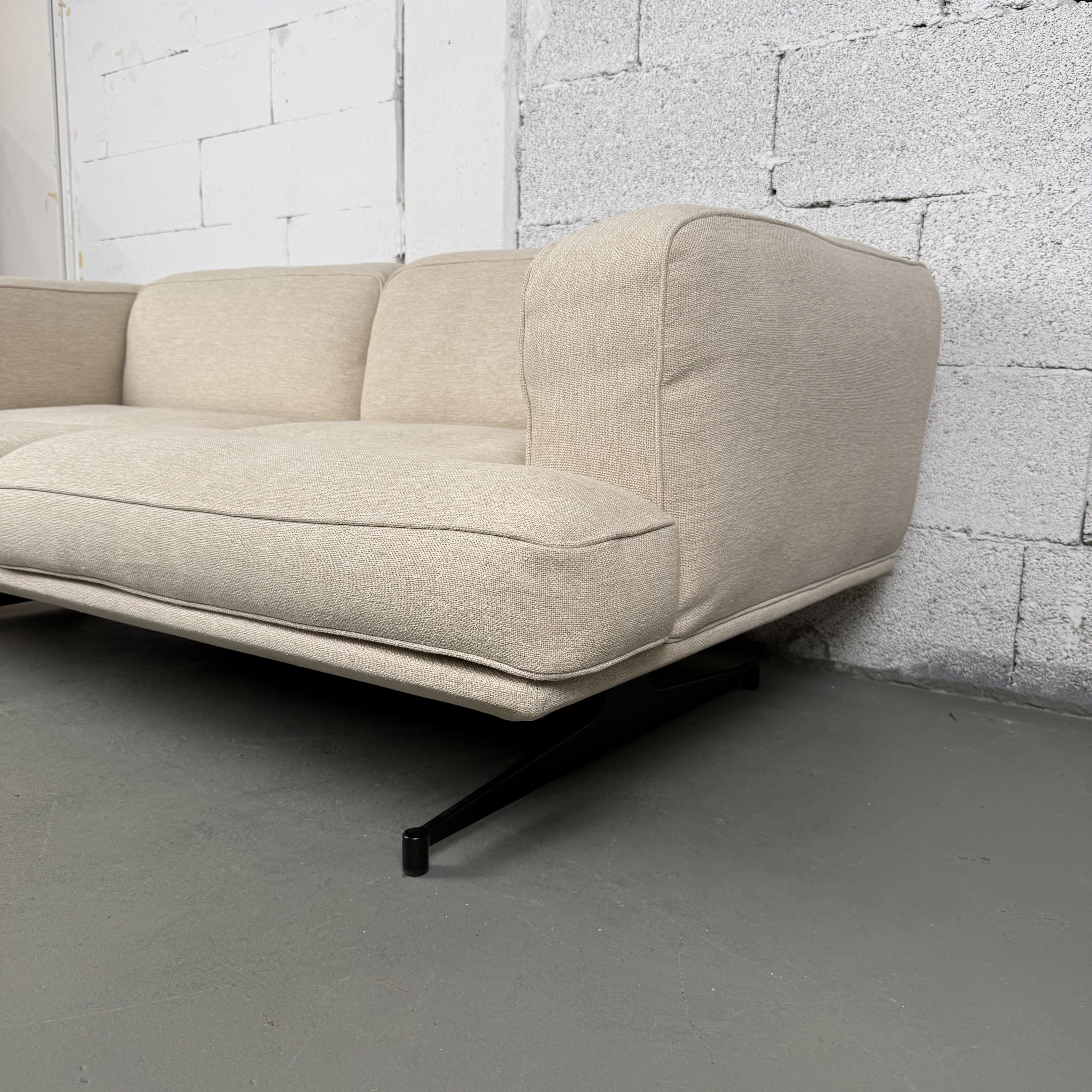 &Tradition Sofa Inland AV22