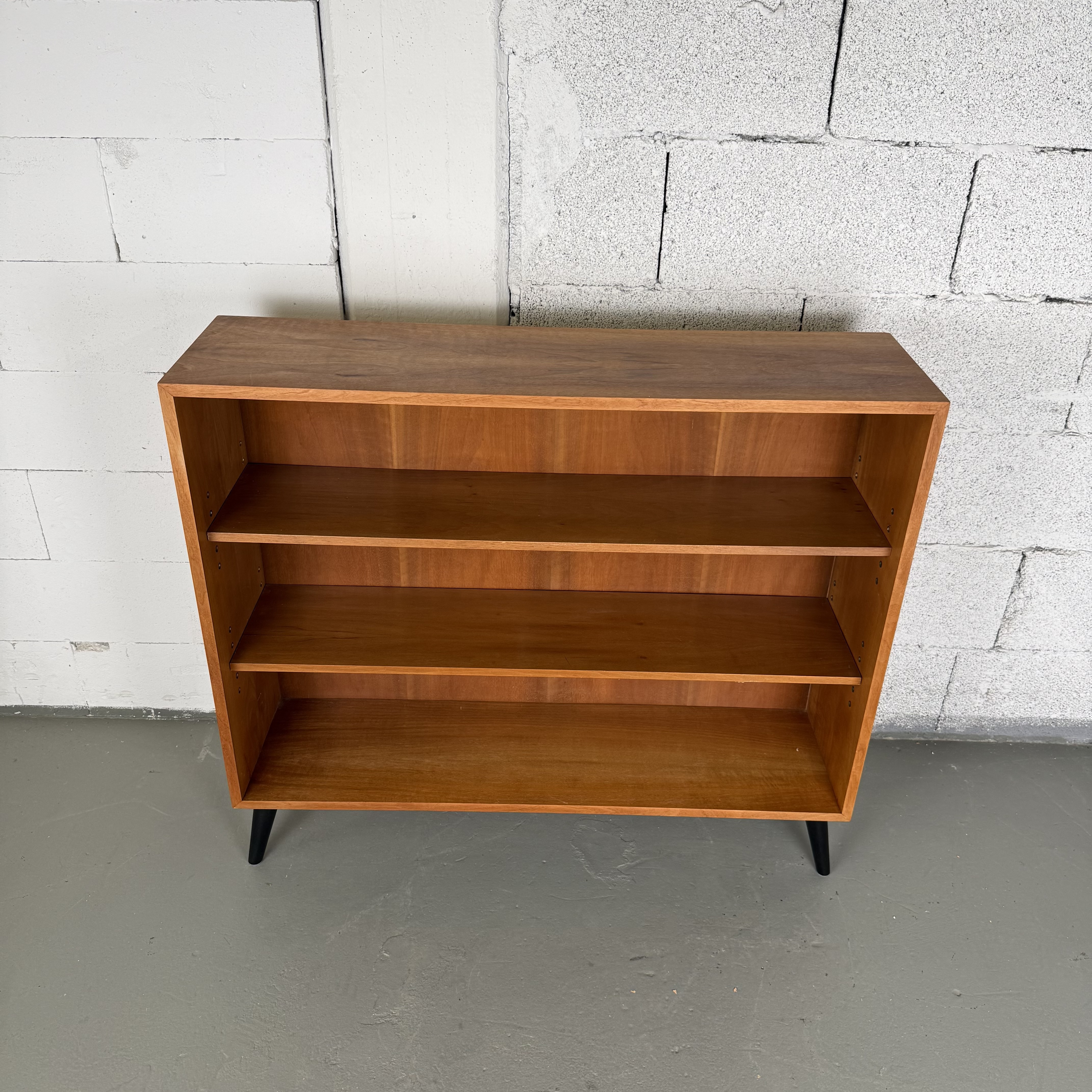 offene 60er Jahre Kommode