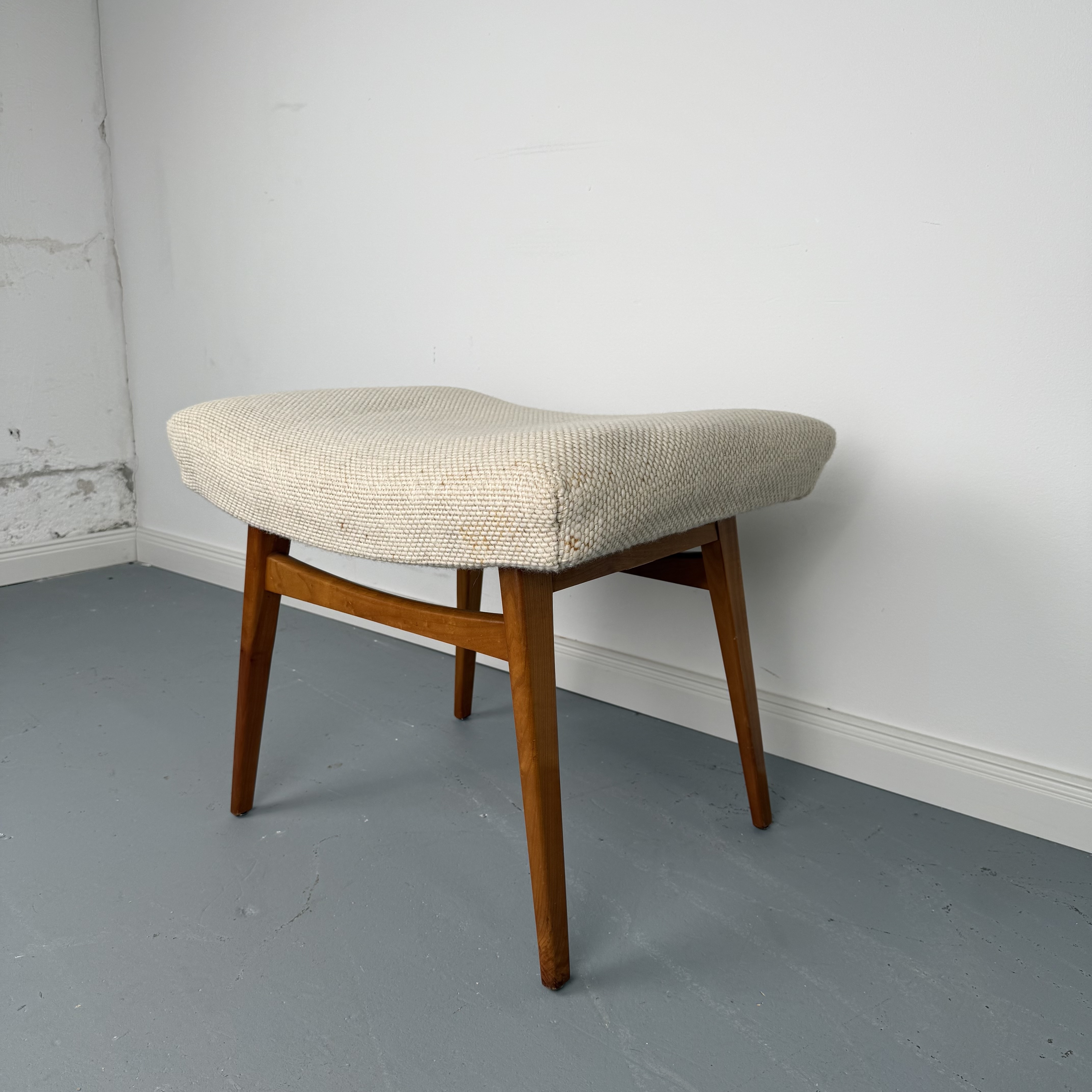 Mid-Century Fußhocker von Knoll Antimott