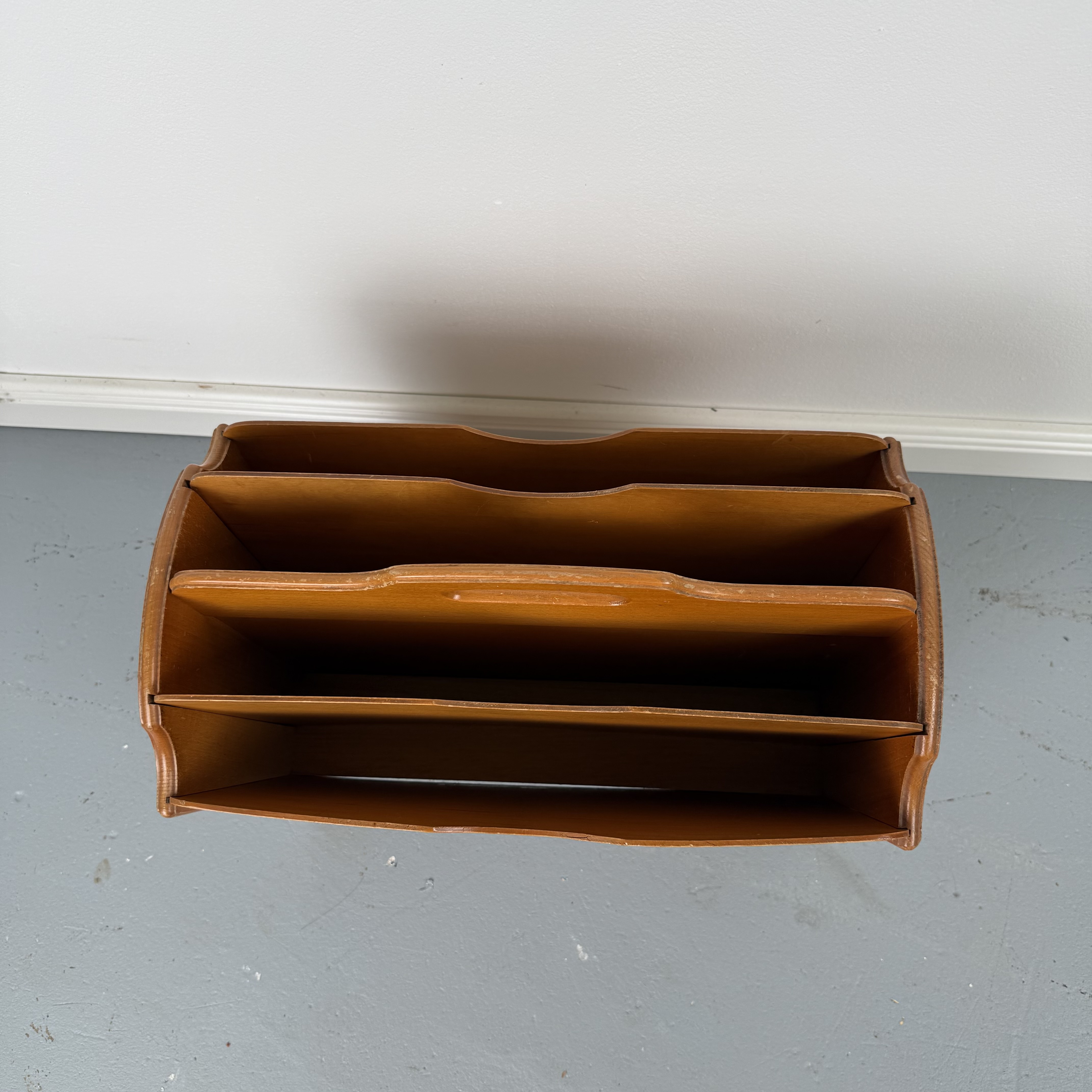 60er Jahre Zeitungsständer aus Holz