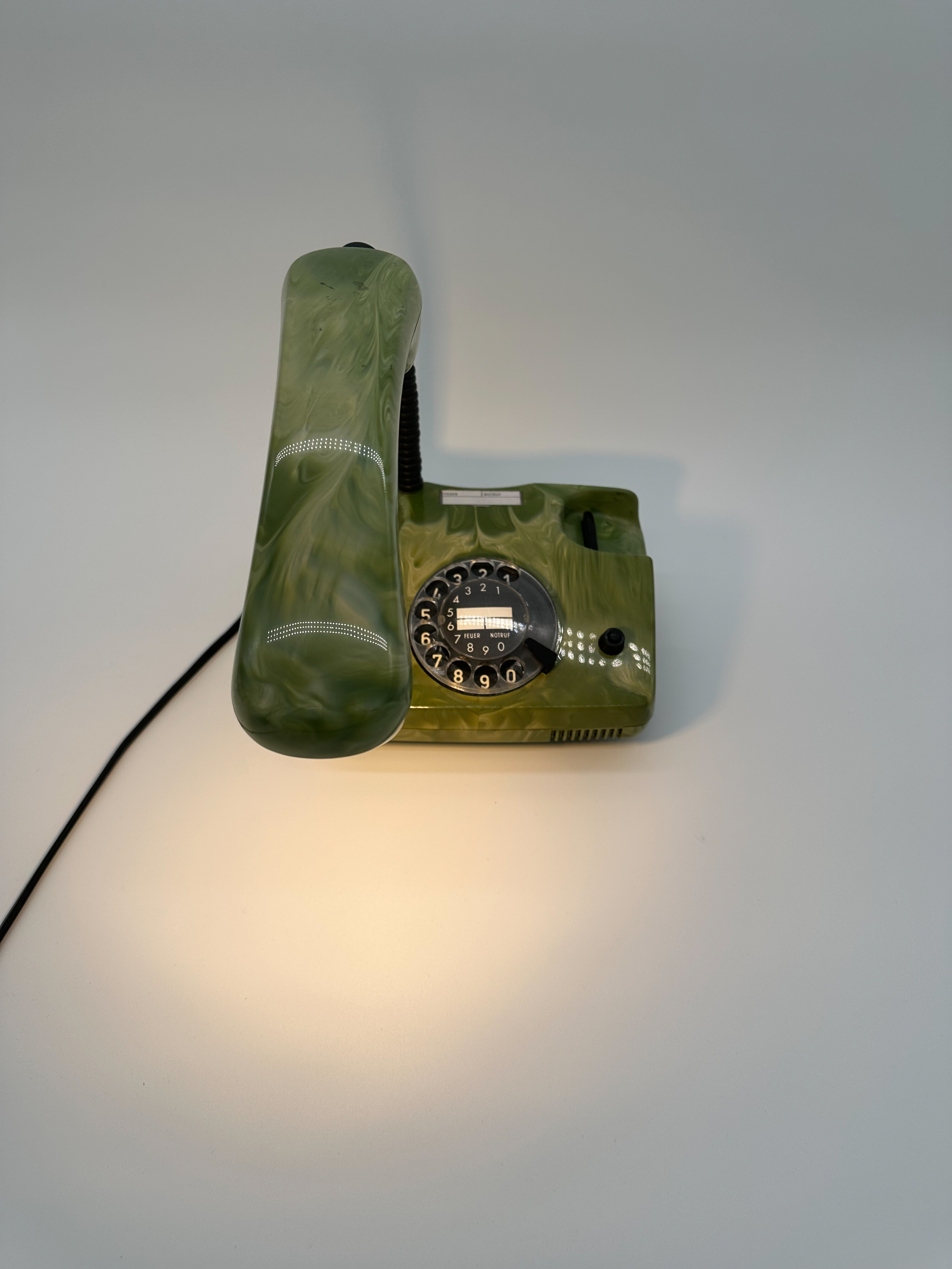 Besondere grüne Vintage Telefonlampe