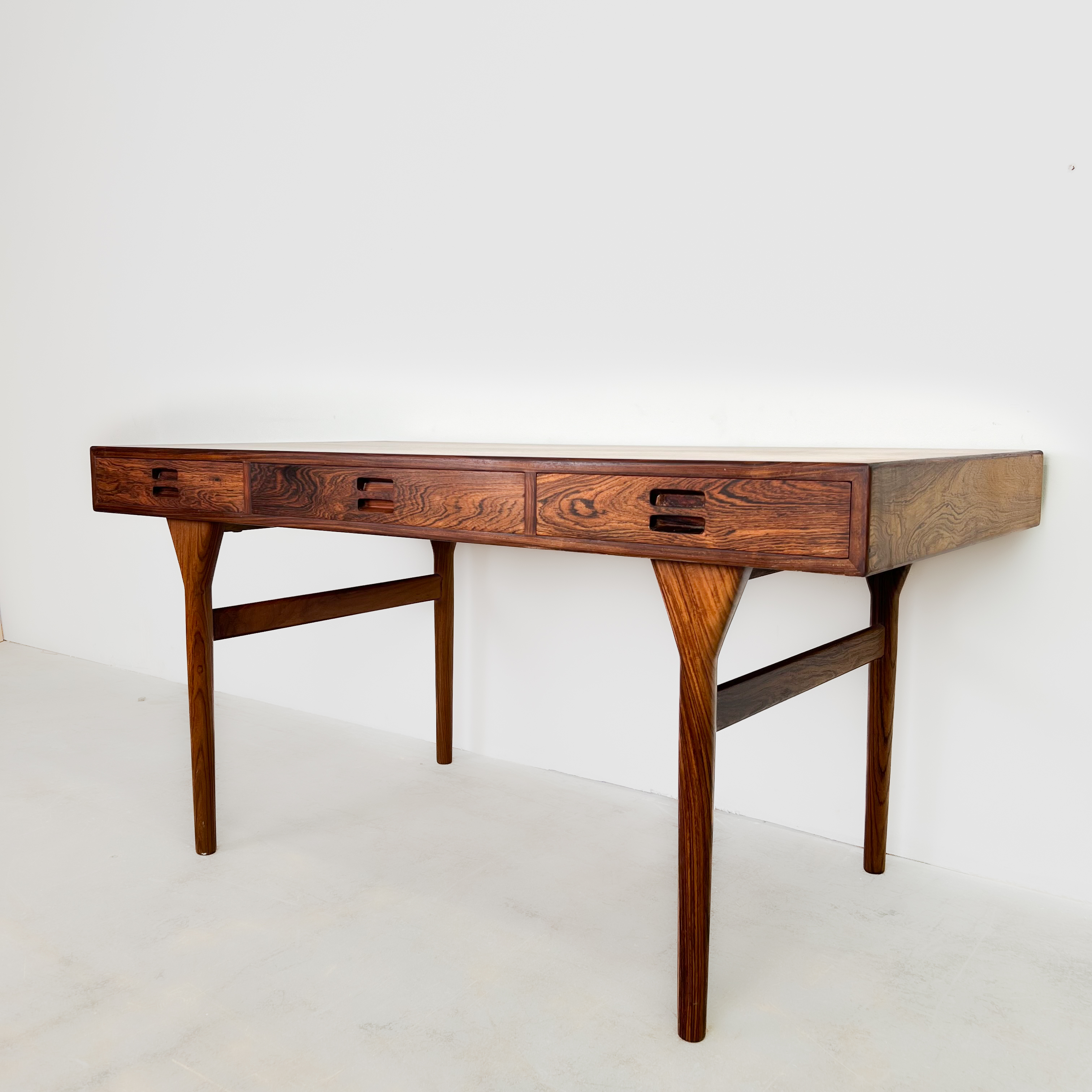 Dänischer Mid-Century Schreibtisch aus Rosenholz von Nanna und Jørgen Ditzel für Søren Willadsen