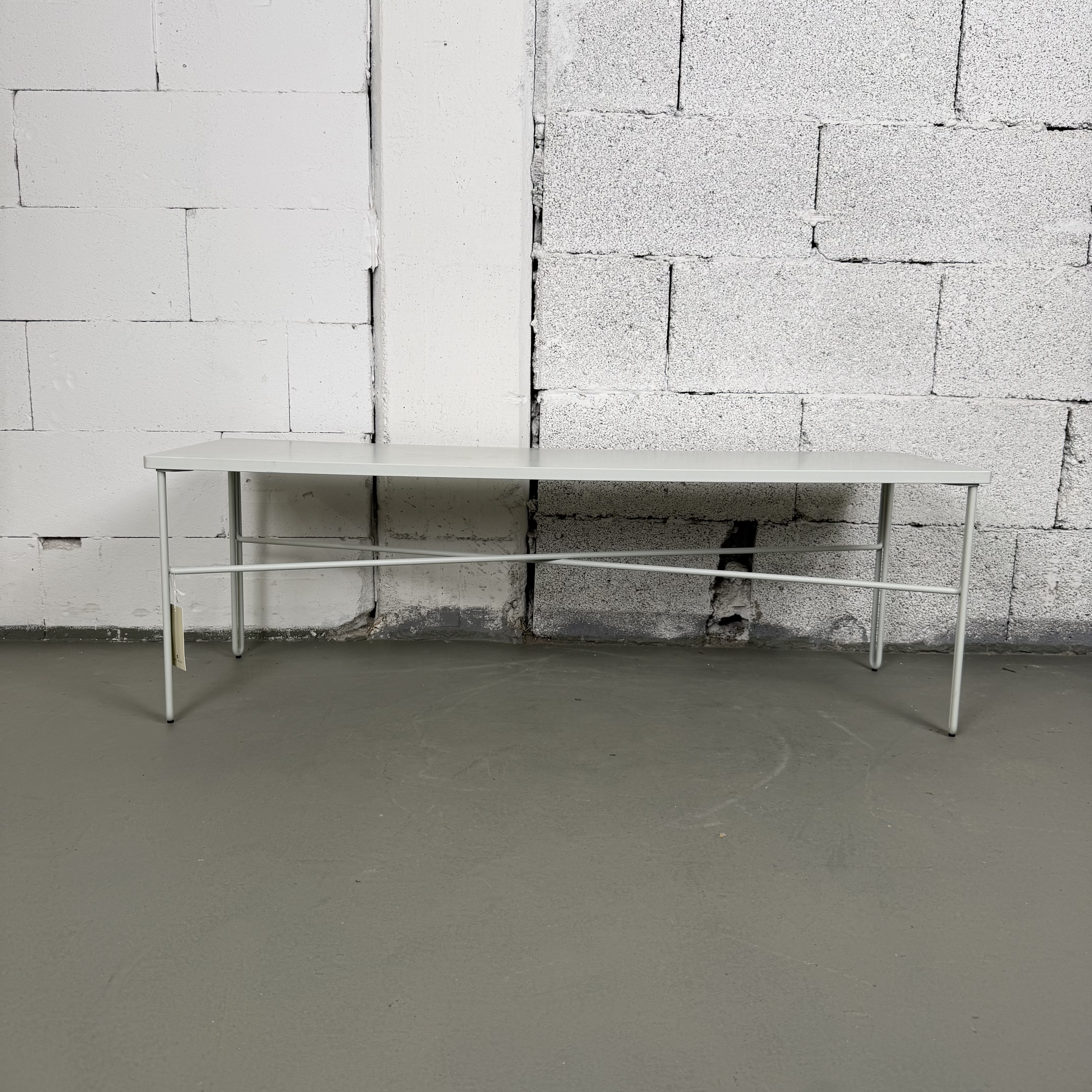 Nine Couchtisch Inline Coffee Table