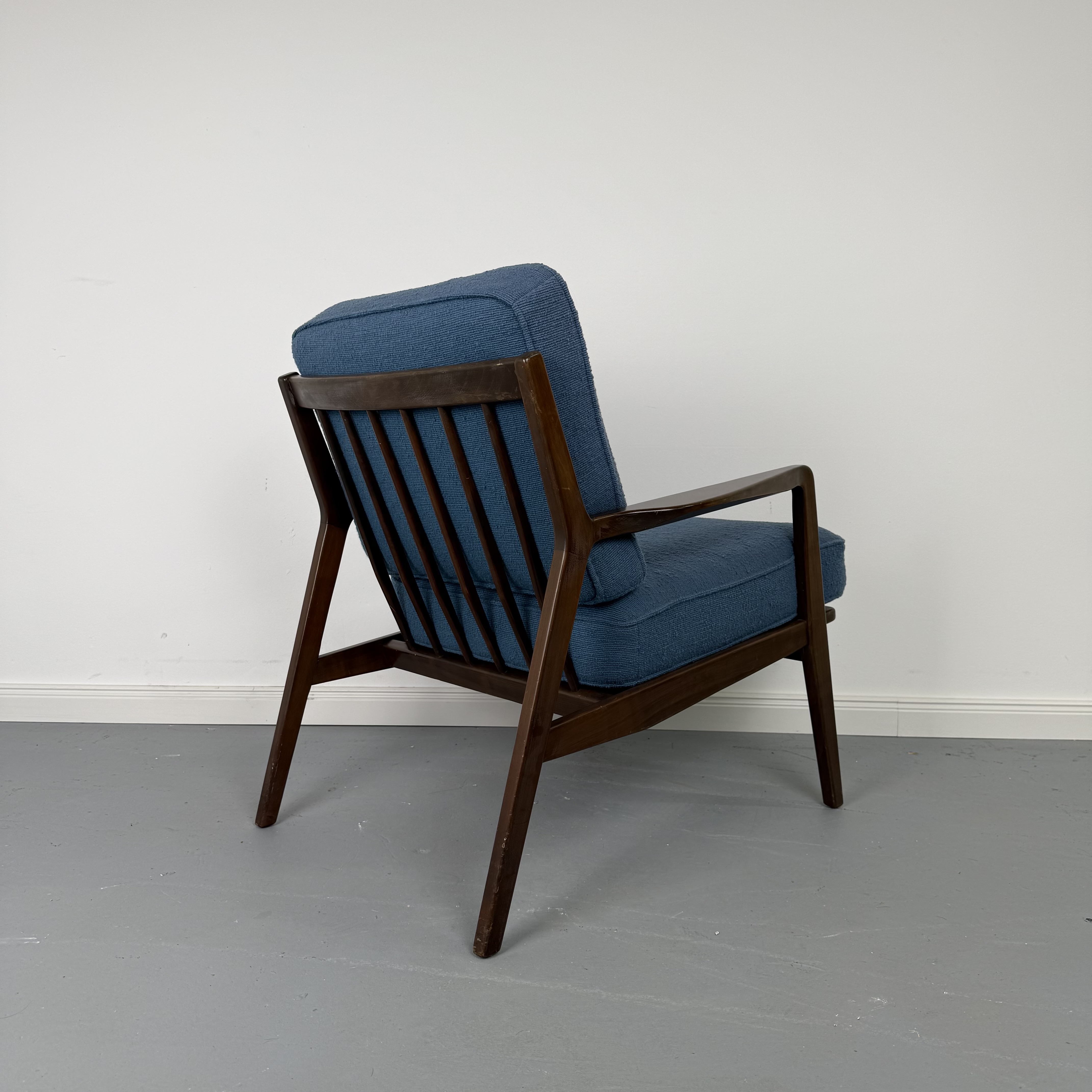 Schicke blaue Easy Chairs von Knoll Antimott Schicke blaue Easy Chairs von Knoll Antimott