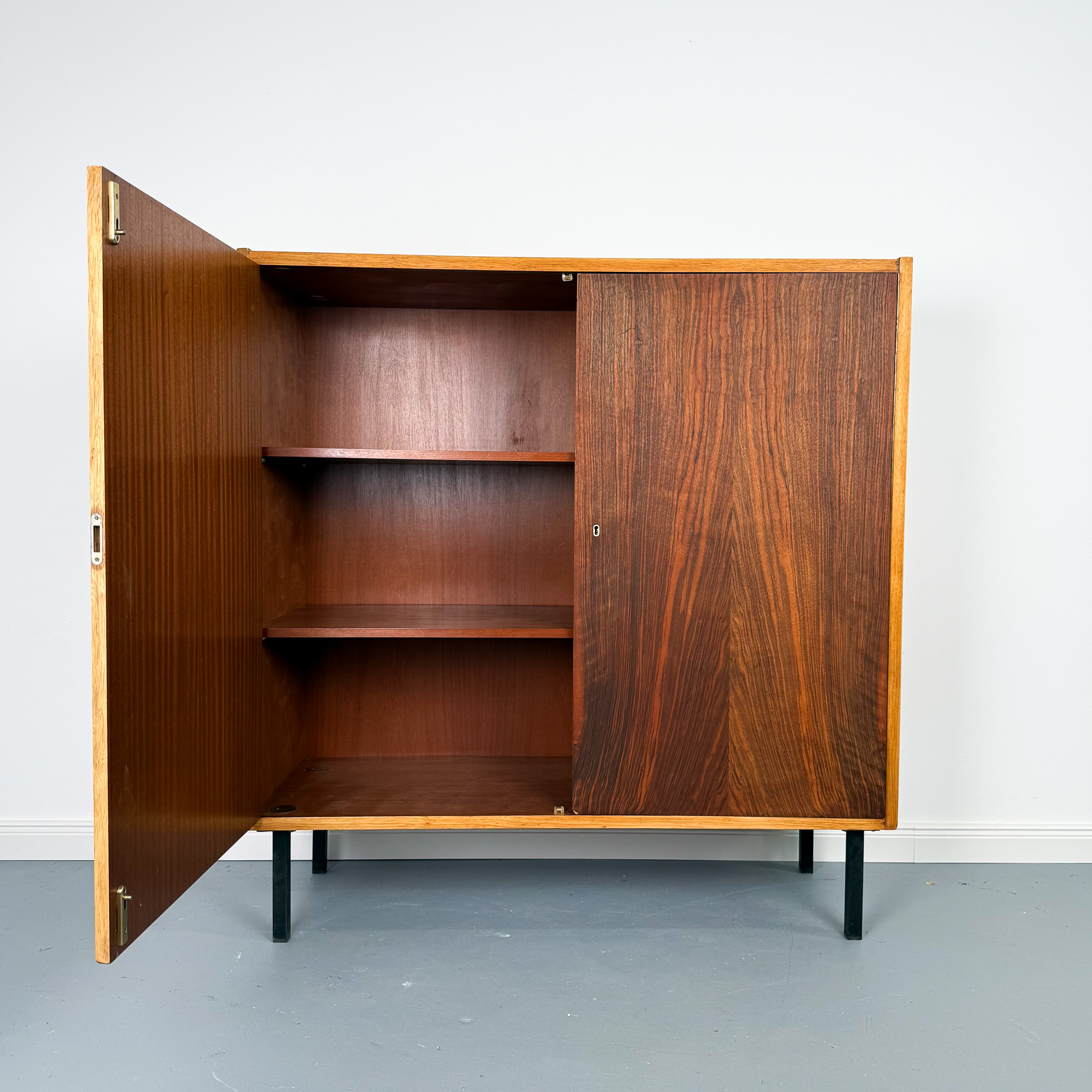 Schickes 60er Jahre Highboard