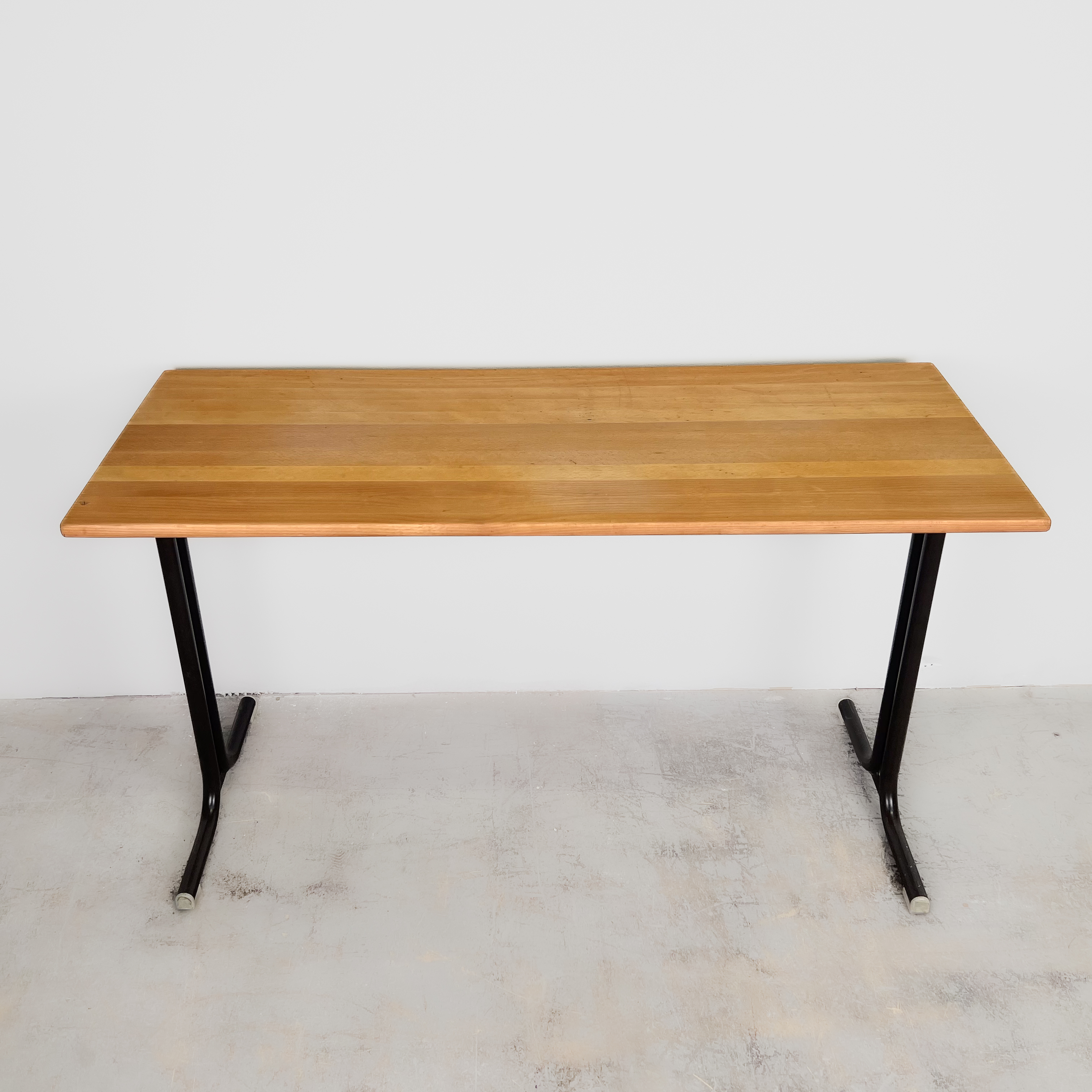 Praktischer Vintage Schultisch