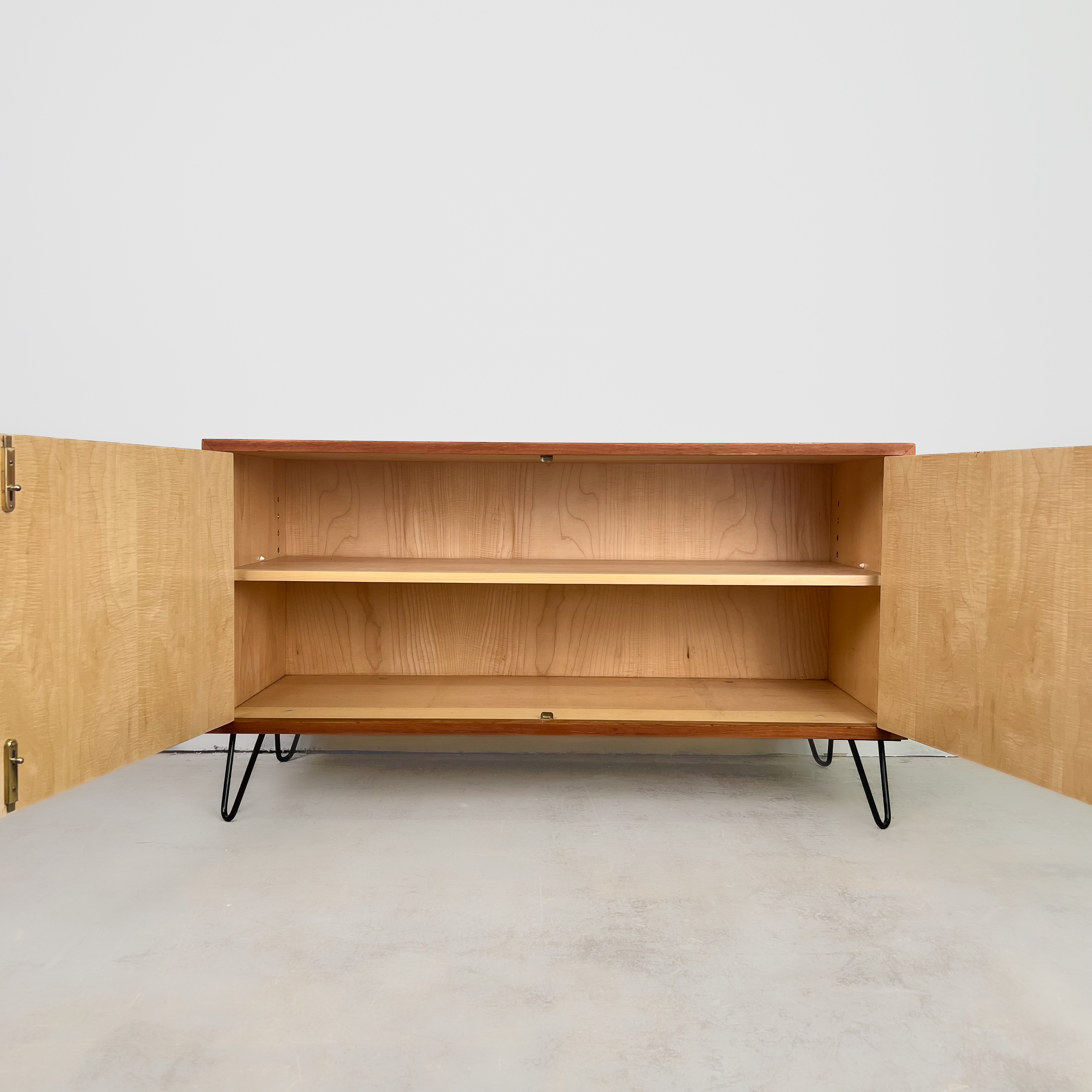 Kleines 60er Jahre Sideboard