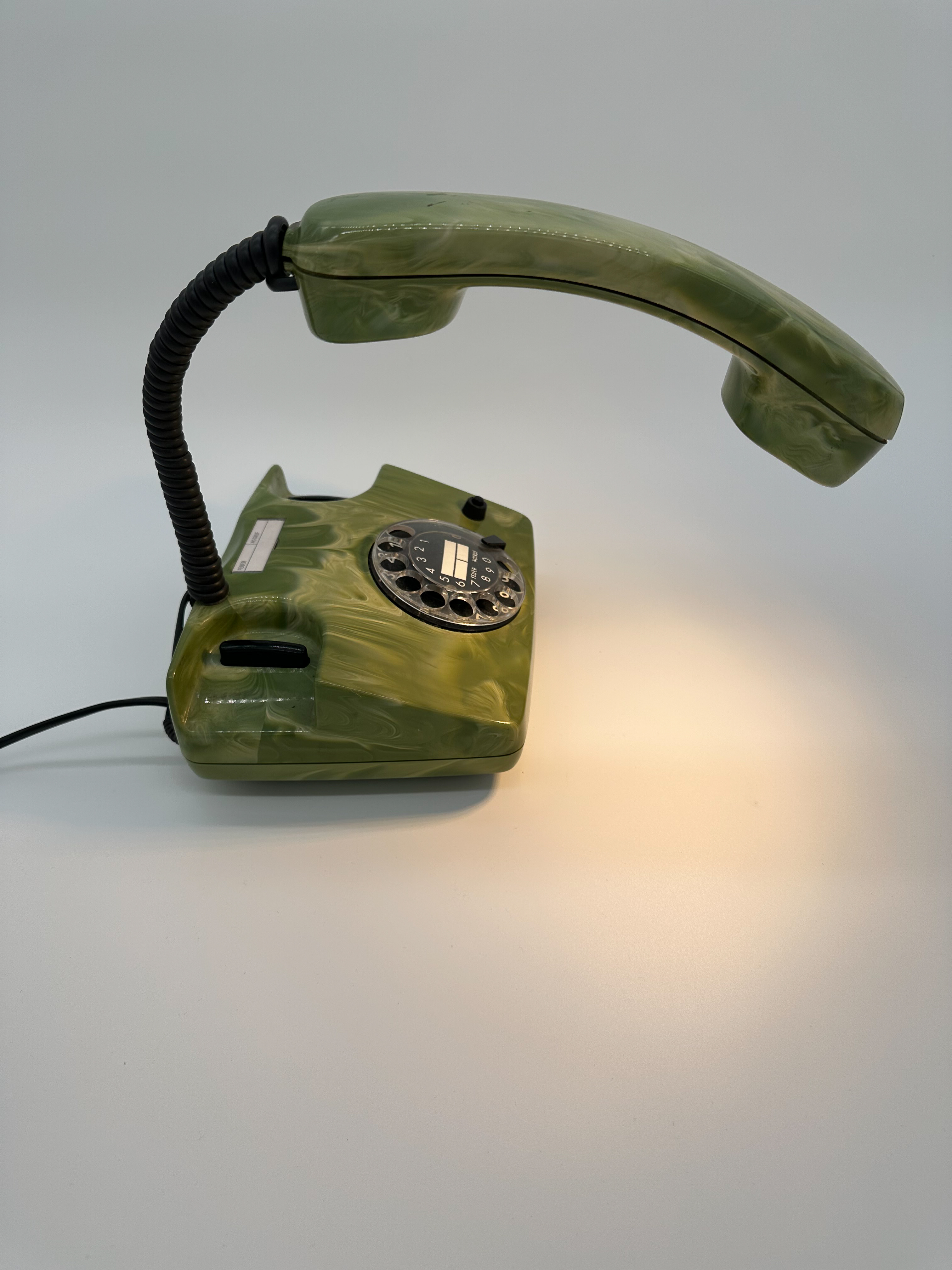 Besondere grüne Vintage Telefonlampe