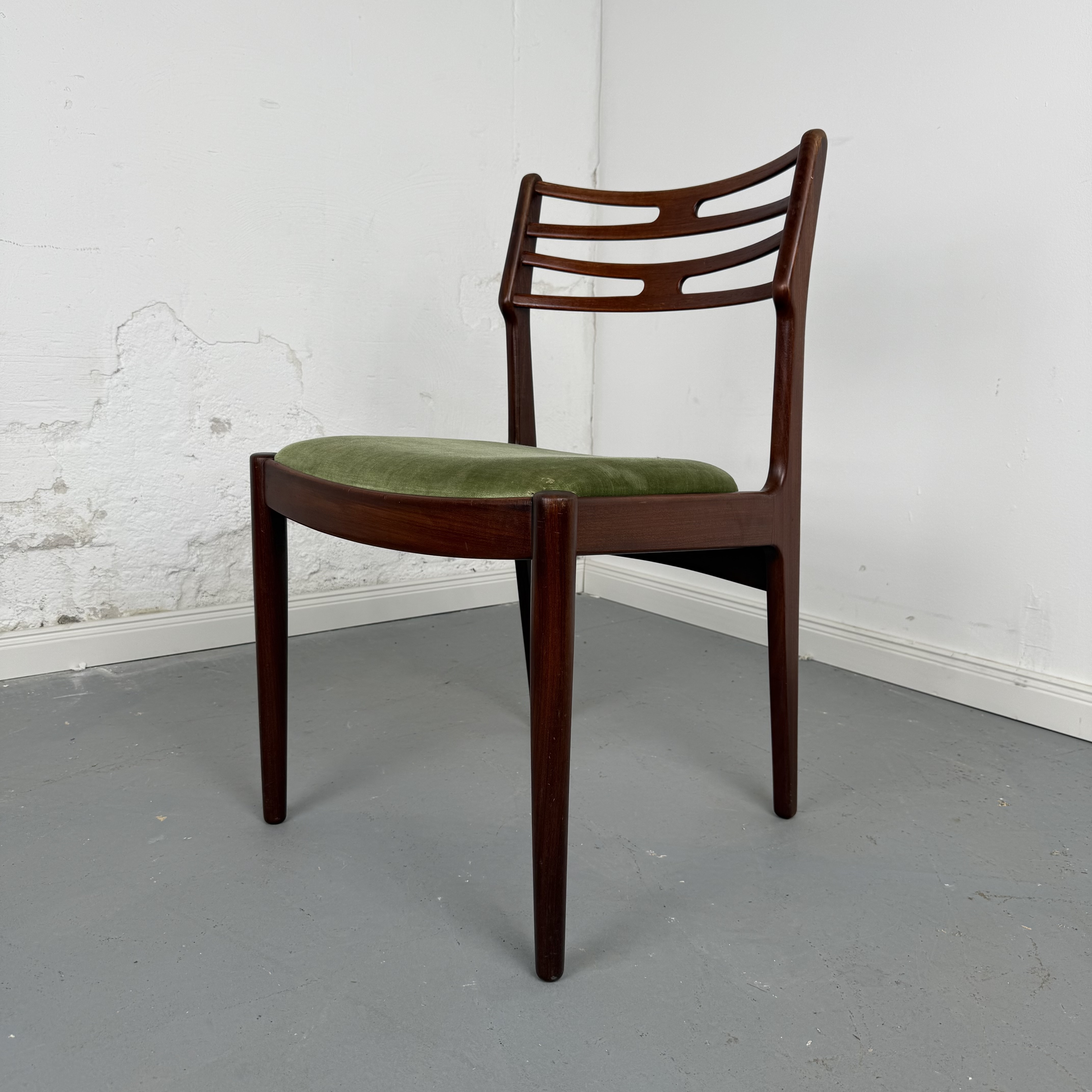Hochwertiger Teak Stuhl von Johannes Andersen – Skandinavisches Design der 60er Hochwertiger Teak Stuhl von Johannes Andersen – Skandinavisches Design der 60er
