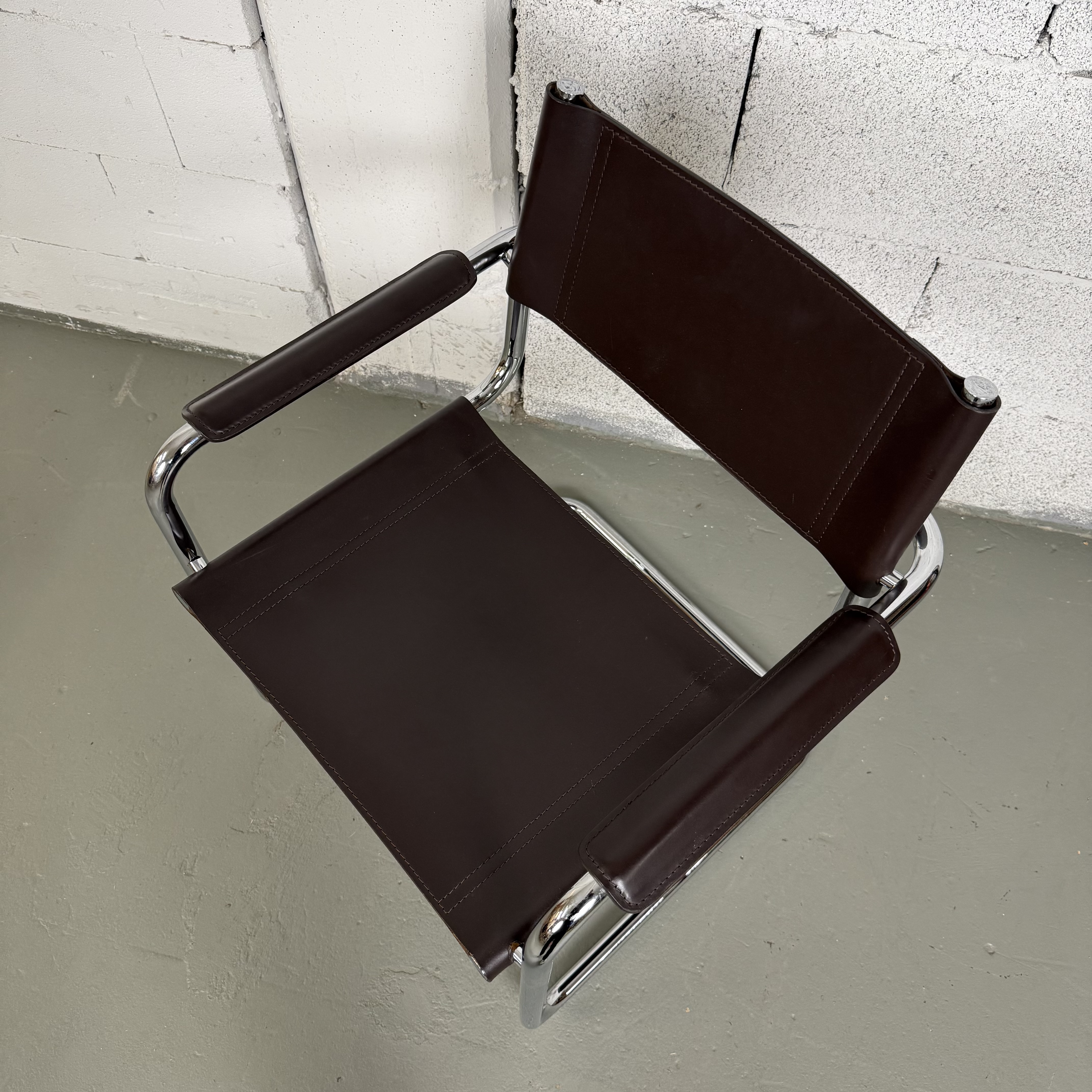 Mart Stam S33 Freischwinger Stuhl aus Leder