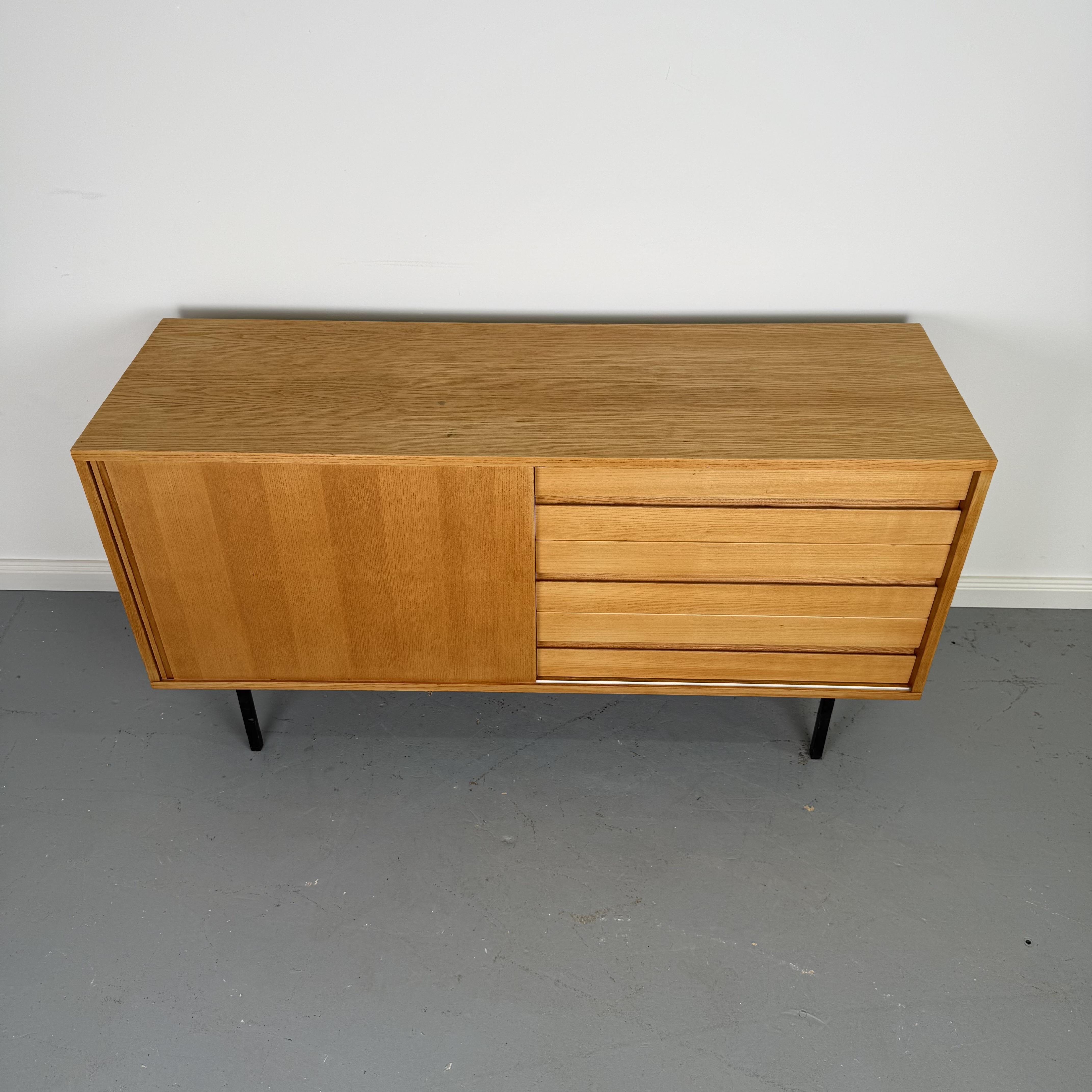 Hochwertiges Sideboard der Deutschen Werkstätten aus Esche