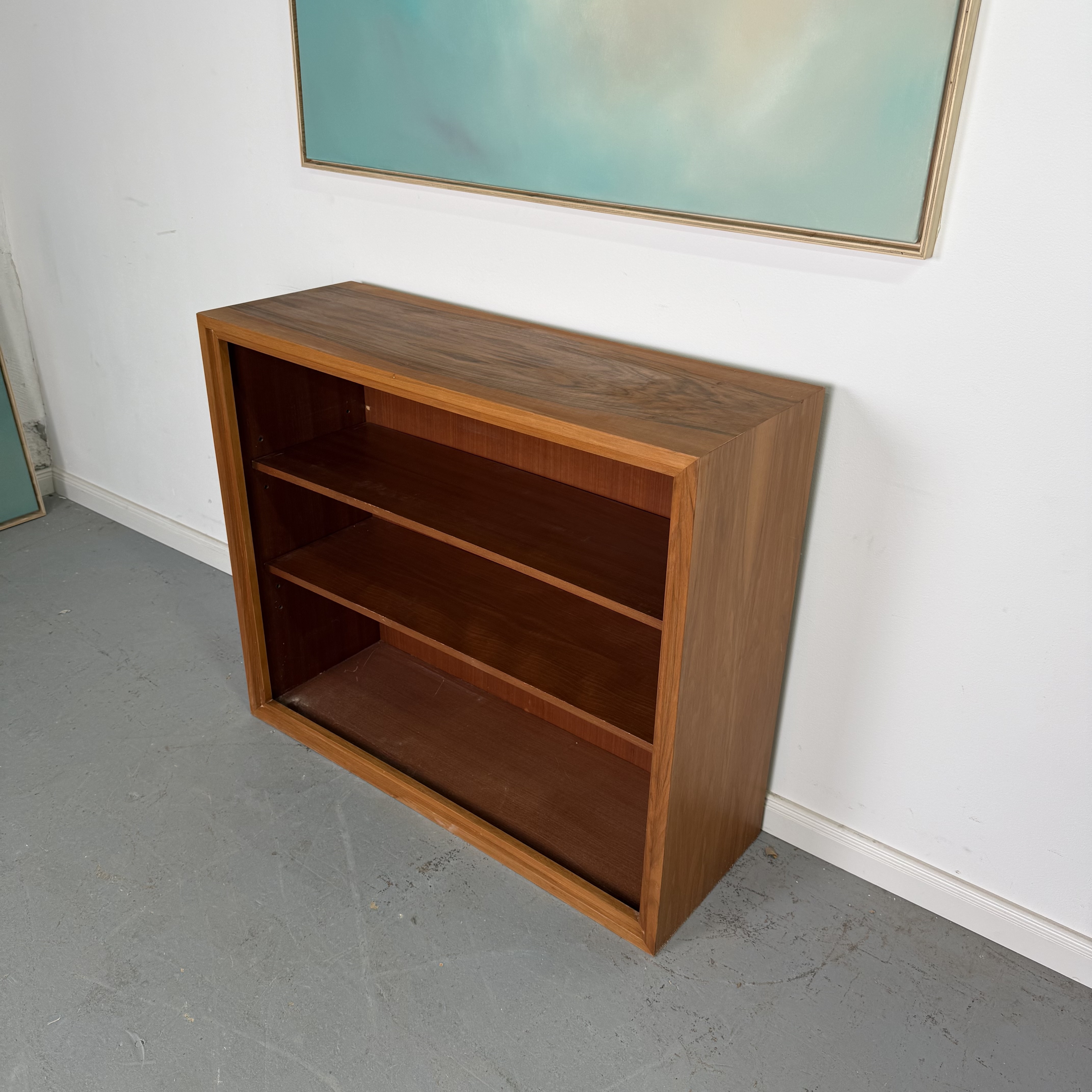 Kleines Bücherregal aus den 60er Jahren